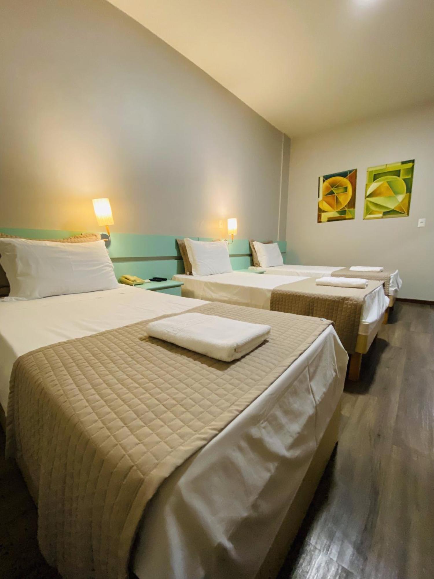 Real Nob Hotel Орлеанс Екстериор снимка