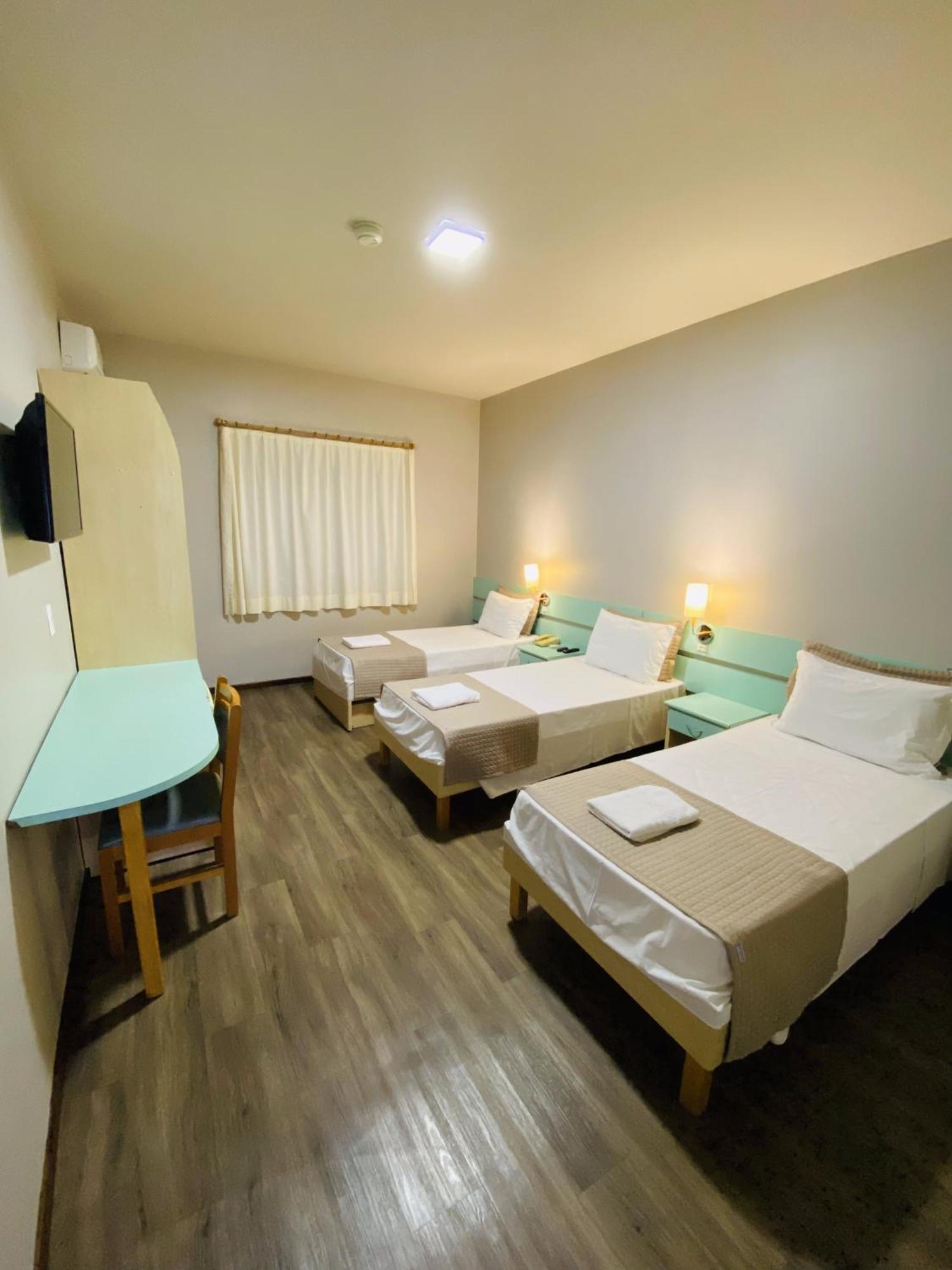 Real Nob Hotel Орлеанс Екстериор снимка