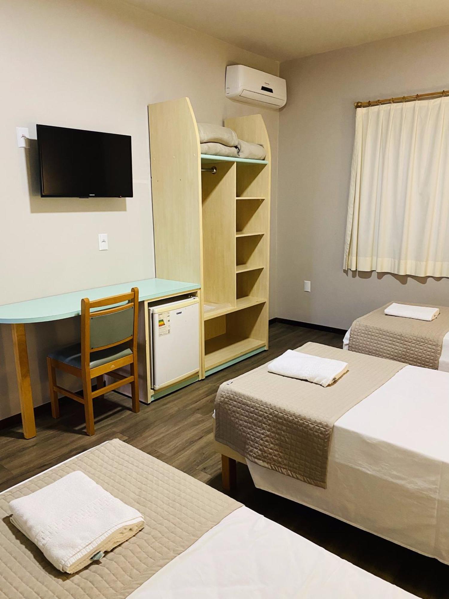 Real Nob Hotel Орлеанс Екстериор снимка