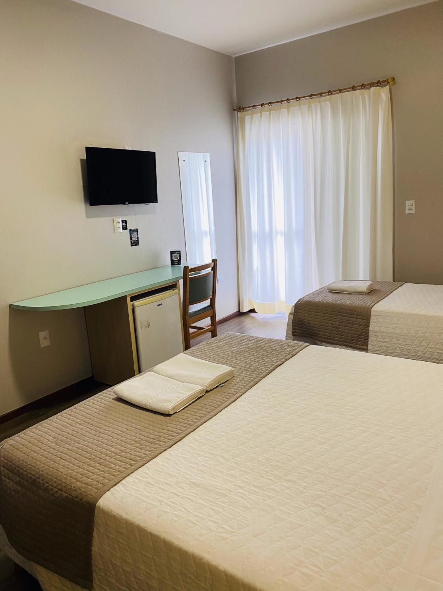 Real Nob Hotel Орлеанс Екстериор снимка