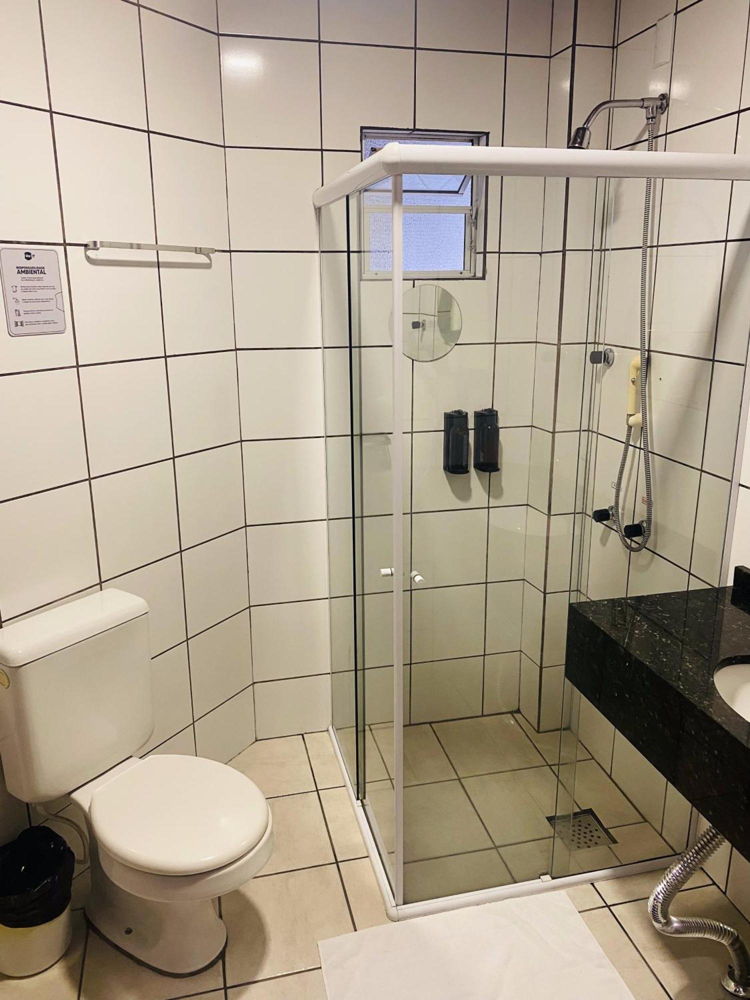 Real Nob Hotel Орлеанс Екстериор снимка